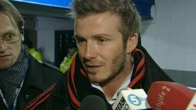 Beckham talks to the press on staying at AC Milan